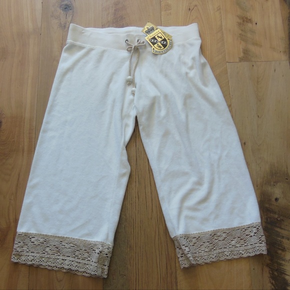 Juicy Couture Pants - NWT JUICY COUTRE WHITE TERRY PANTS LG crocheted